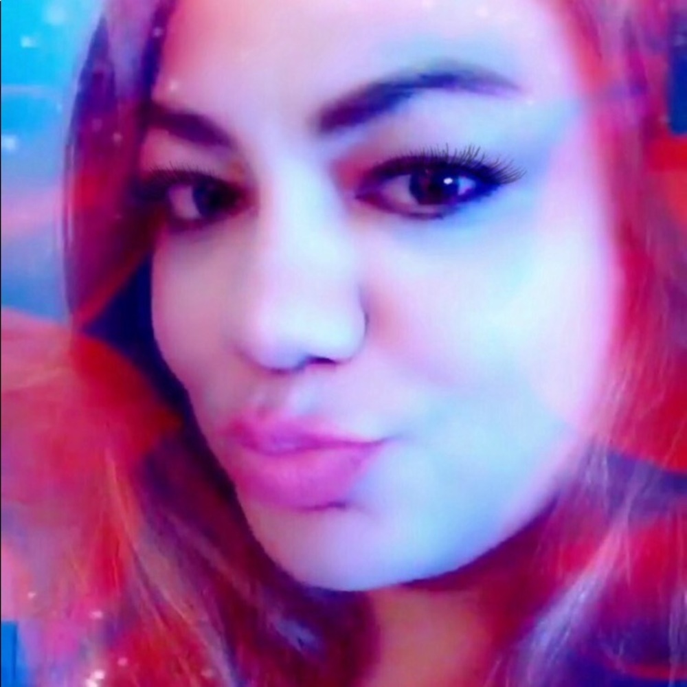 Meet your Posher, Mandy